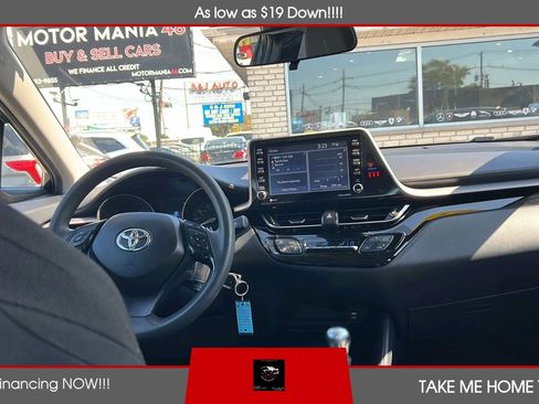 Used 2021 Toyota C-HR LE FWD image 10