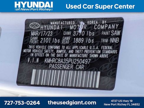 Certified 2023 Hyundai Venue SEL FWD image 32