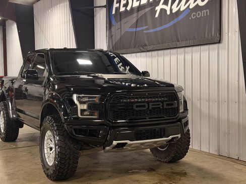 Used 2017 Ford F150 Raptor w/ Equipment Group 802A Luxury AWD/4WD image 17