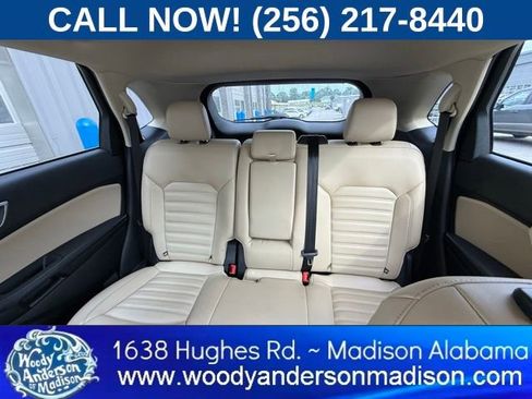 Used 2024 Ford Edge SEL w/ Convenience Package AWD/4WD image 7