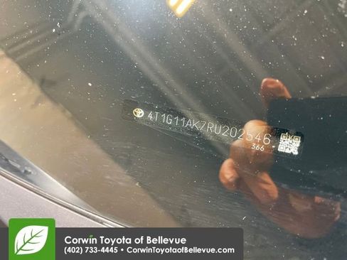 Used 2024 Toyota Camry SE image 30