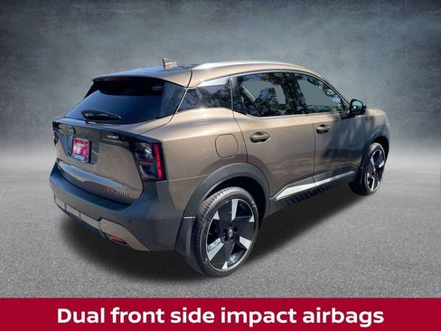 Certified 2025 Nissan Kicks SR image 17