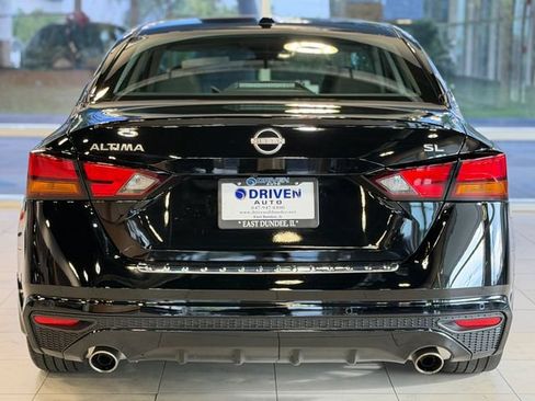 Used 2023 Nissan Altima 2.5 SL FWD image 10