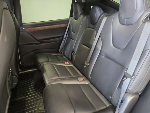 Used 2020 Tesla Model X Long Range AWD/4WD image 10