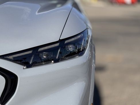 Certified 2025 Ford Mustang Mach-E Premium image 8