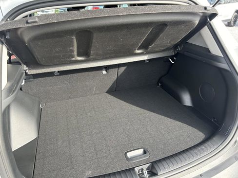 Used 2023 Kia Seltos SX w/ SX Sunroof Package image 7