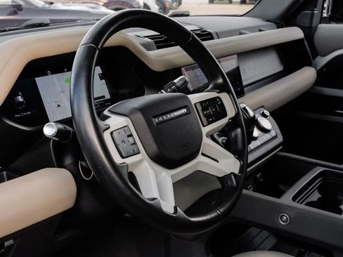 Used 2020 Land Rover Defender 110 SE AWD/4WD image 21