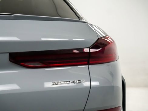 Used 2024 BMW X6 xDrive40i w/ Premium Package image 12