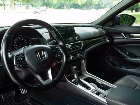 Used 2022 Honda Accord Sport image 16