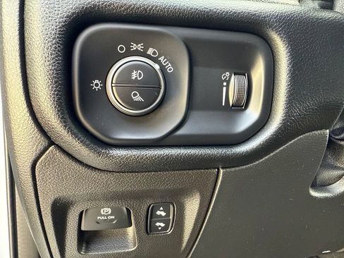 Used 2022 RAM 1500 Big Horn AWD/4WD image 22