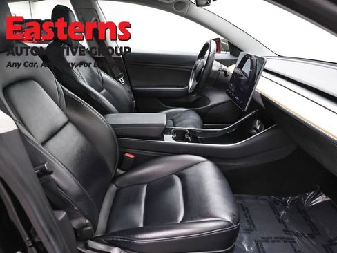 Used 2019 Tesla Model 3 Long Range image 18