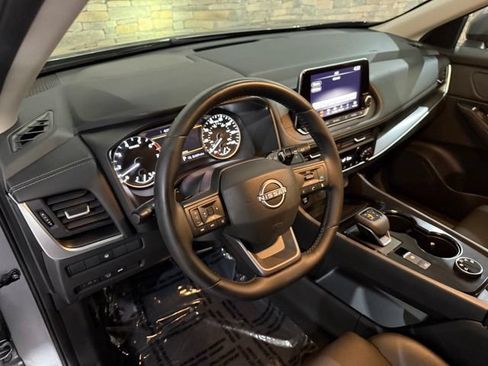 Certified 2025 Nissan Rogue SV w/ SV Premium Package AWD/4WD image 12