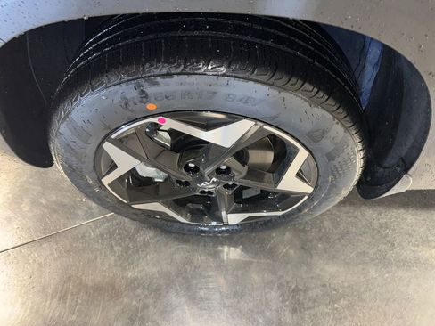 Certified 2025 Kia Seltos EX w/ EX Sunroof Package image 10