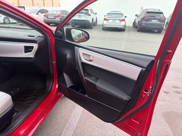 Used 2014 Toyota Corolla LE FWD image 12