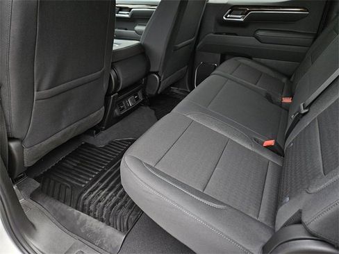 New 2025 GMC Sierra 1500 SLE image 19