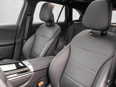 Certified 2026 Mercedes-Benz GLC 300 4MATIC image 12