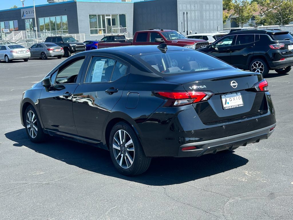 Used 2025 Nissan Versa SV FWD image 5