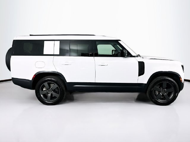 New 2025 Land Rover Defender 130 S AWD/4WD image 4
