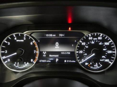 Used 2023 Nissan Rogue SV image 15