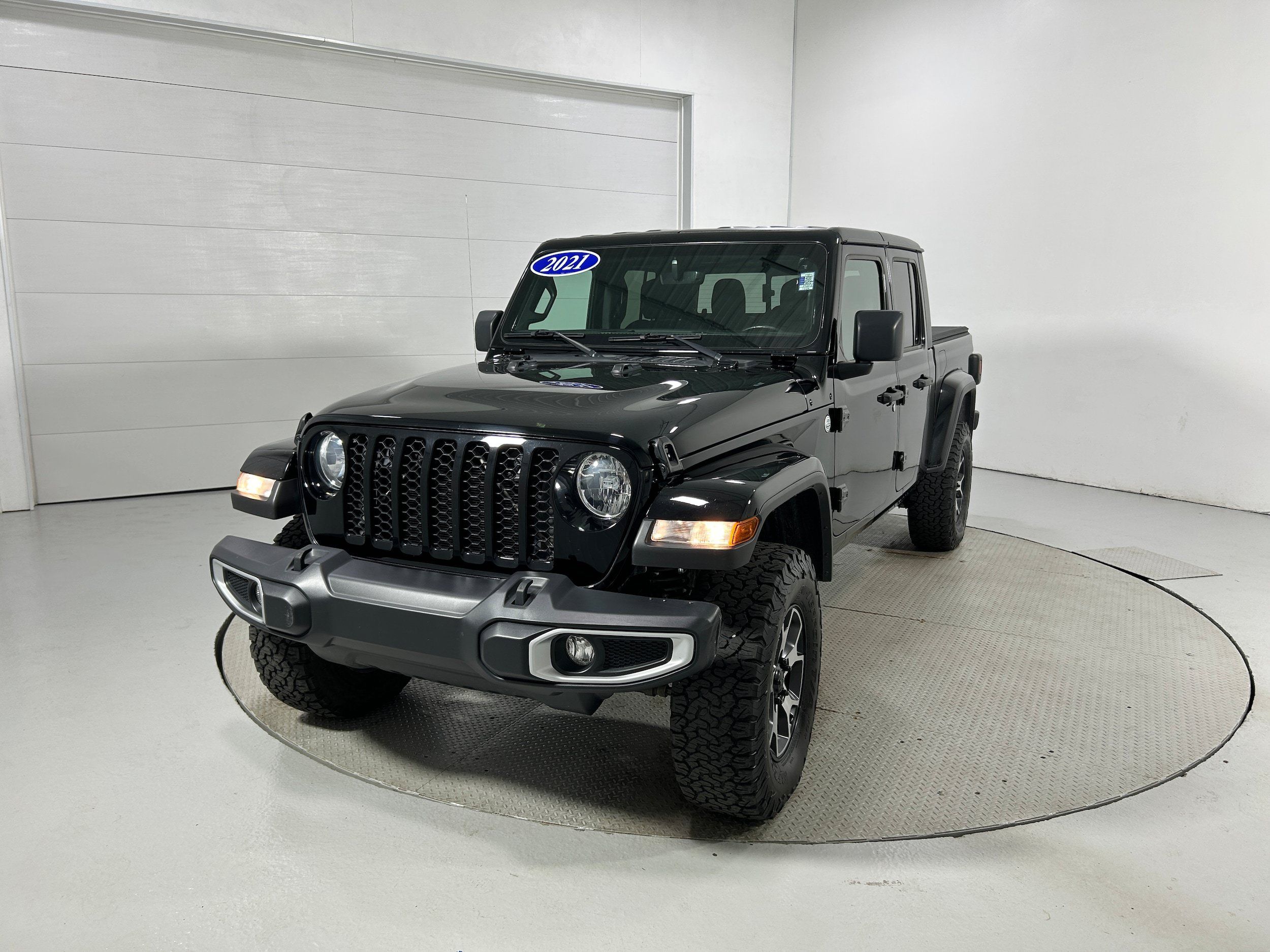 Used 2021 Jeep Gladiator Sport AWD/4WD image 22