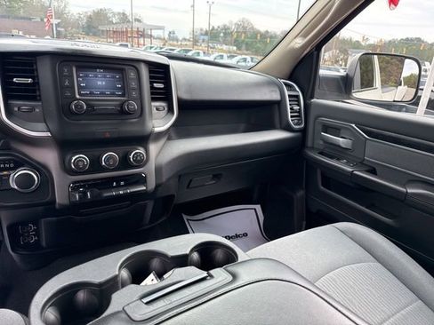 Used 2019 RAM 2500 Big Horn image 23