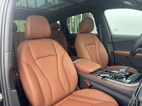Used 2025 Audi Q7 3.0T Premium Plus AWD/4WD image 6