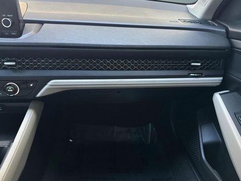 Certified 2024 Honda Accord EX image 29
