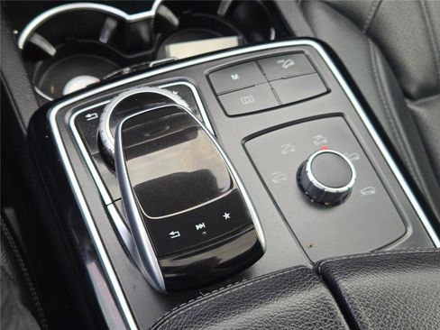 Used 2017 Mercedes-Benz GLE 350 4MATIC image 33