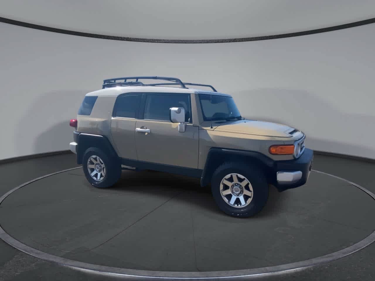 Used 2014 Toyota FJ Cruiser 4WD w/ Upgrade Package image 2