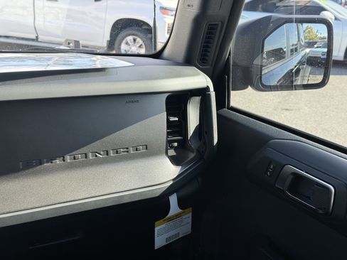 New 2025 Ford Bronco Badlands image 19