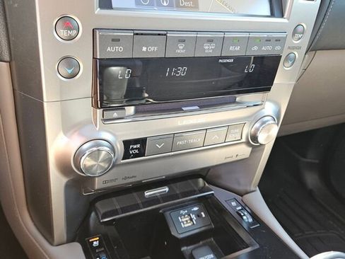 Used 2021 Lexus GX 460 Premium image 24