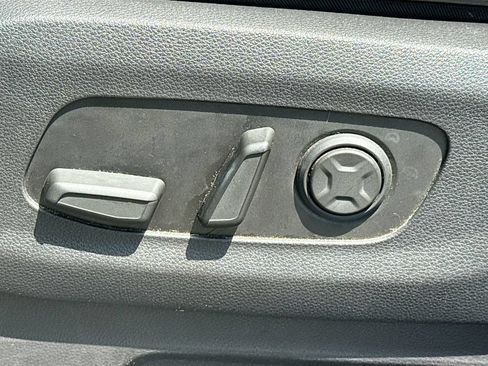 Used 2024 Kia Carnival SX FWD image 27
