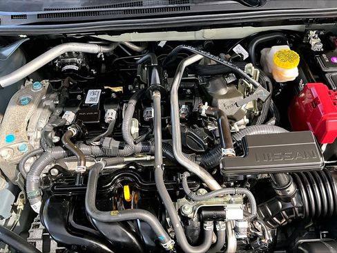 Used 2024 Nissan Sentra SR w/ SR Premium Package FWD image 33