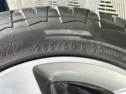 Used 2016 Jeep Grand Cherokee Overland w/ Advanced Technology Group image 34