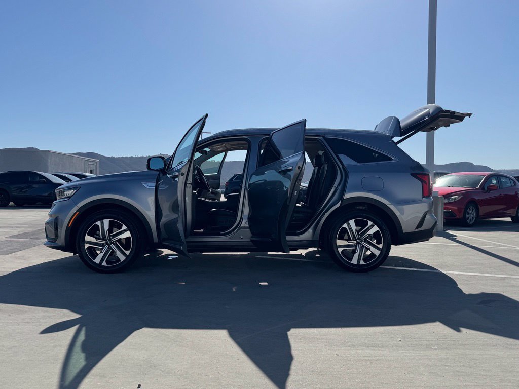 Used 2023 Kia Sorento EX w/ Panoramic Sunroof Package AWD/4WD image 28