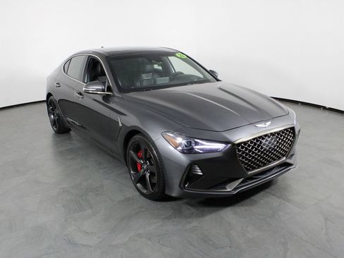 Used 2020 Genesis G70 3.3T w/ Sport Package RWD image 3