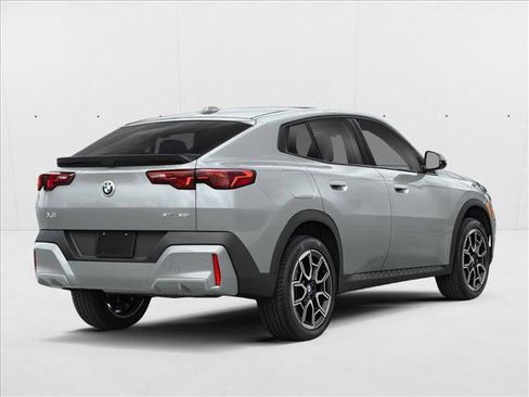 New 2026 BMW X2 xDrive28i w/ Convenience Package AWD/4WD image 2