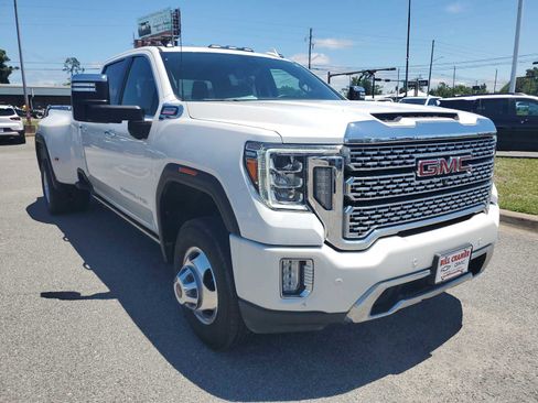 Used 2021 GMC Sierra 3500 Denali w/ Denali Ultimate Package AWD/4WD image 8