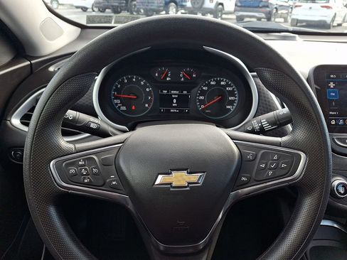 Used 2024 Chevrolet Malibu LT image 18
