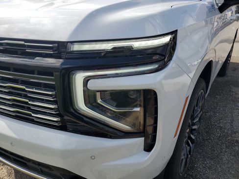 New 2026 Chevrolet Tahoe High Country AWD/4WD image 14