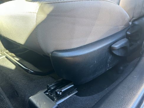 Used 2015 Toyota Corolla L image 15