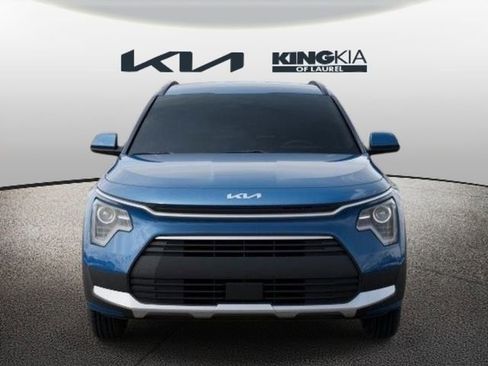 New 2026 Kia Niro EX FWD image 2