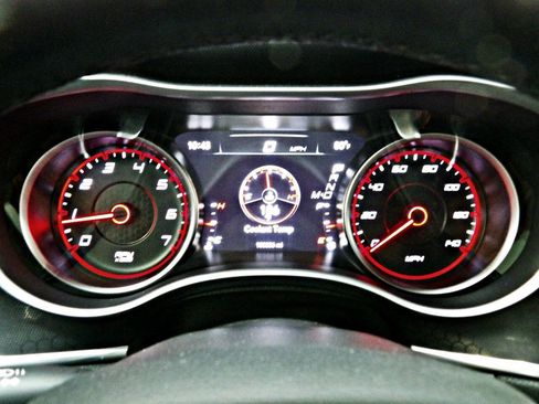 Used 2018 Dodge Charger GT image 15