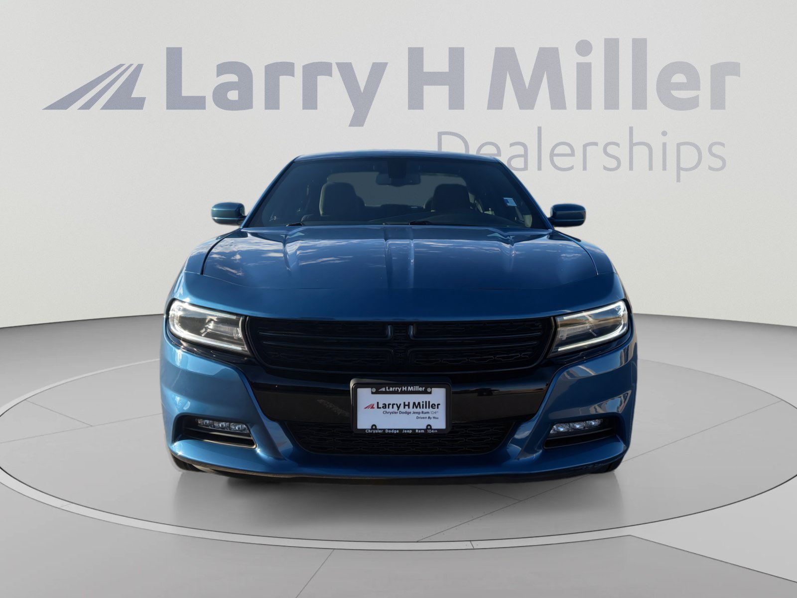 Used 2021 Dodge Charger SXT w/ Navigation & Travel Group AWD/4WD image 9