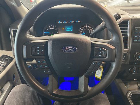 Used 2016 Ford F150 XLT image 13