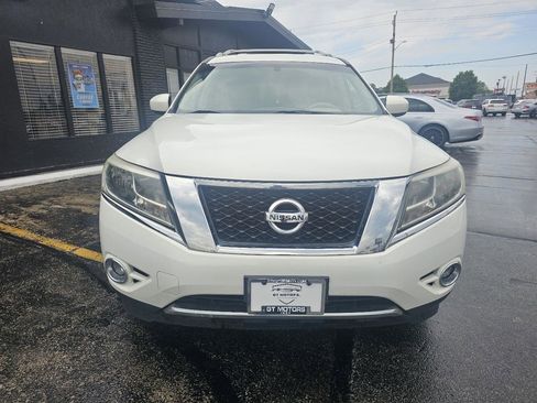 Used 2014 Nissan Pathfinder SL AWD/4WD image 2