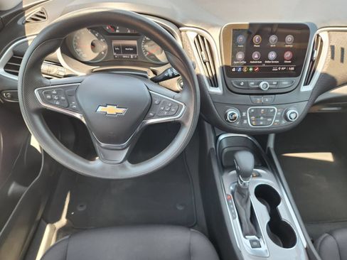 Used 2024 Chevrolet Malibu LT FWD image 25
