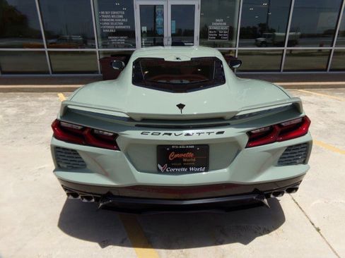 Used 2024 Chevrolet Corvette Stingray Premium Cpe w/ Z51 Performance Package RWD image 28