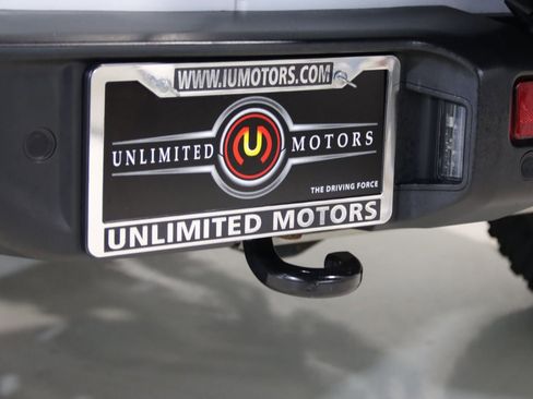 Used 2020 Jeep Wrangler Unlimited Sport image 4