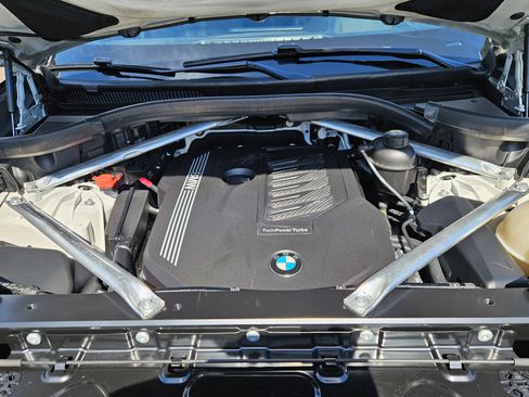 Used 2019 BMW X5 xDrive40i w/ Executive Package AWD/4WD image 32